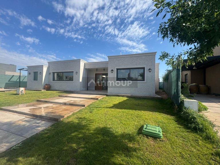 Casa en Venta en Maipu, Mendoza