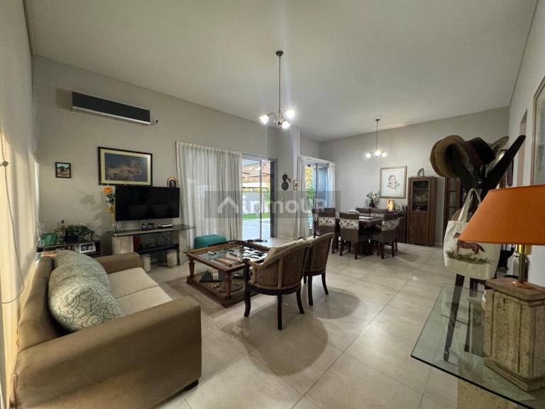 Casa en Venta en Maipu, Mendoza