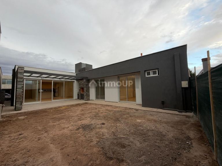 Casa en Alquiler en Guaymallen, Mendoza