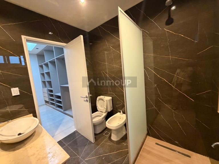 Casa en Alquiler en Guaymallen, Mendoza