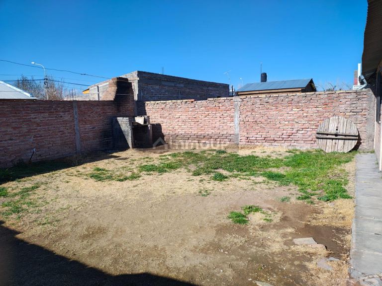 Casa en Venta en San Carlos, Mendoza