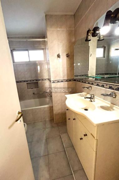 Casa en Venta en Guaymallen, Mendoza - USD 110.000 | Inmoup - 10