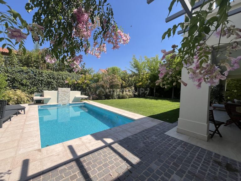 Casa en Venta en Godoy Cruz, Mendoza