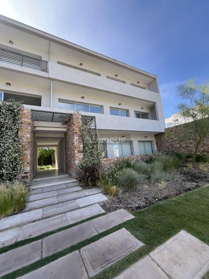 Departamento en Alquiler en Maipu, Mendoza