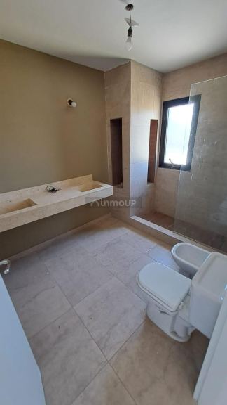 Casa en Venta en Yerba Buena, Tucuman