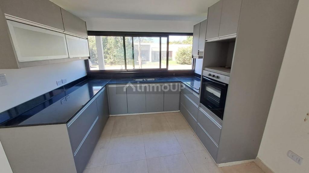 Casa en Venta en Yerba Buena, Tucuman