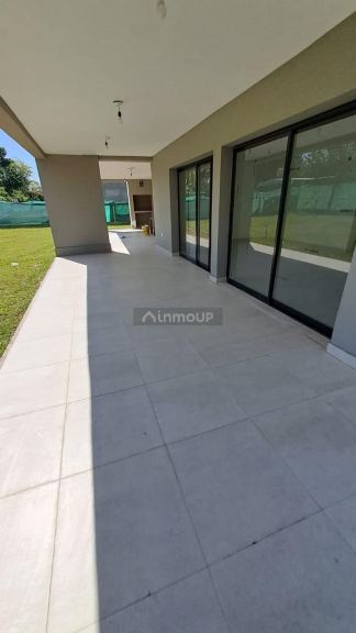 Casa en Venta en Yerba Buena, Tucuman