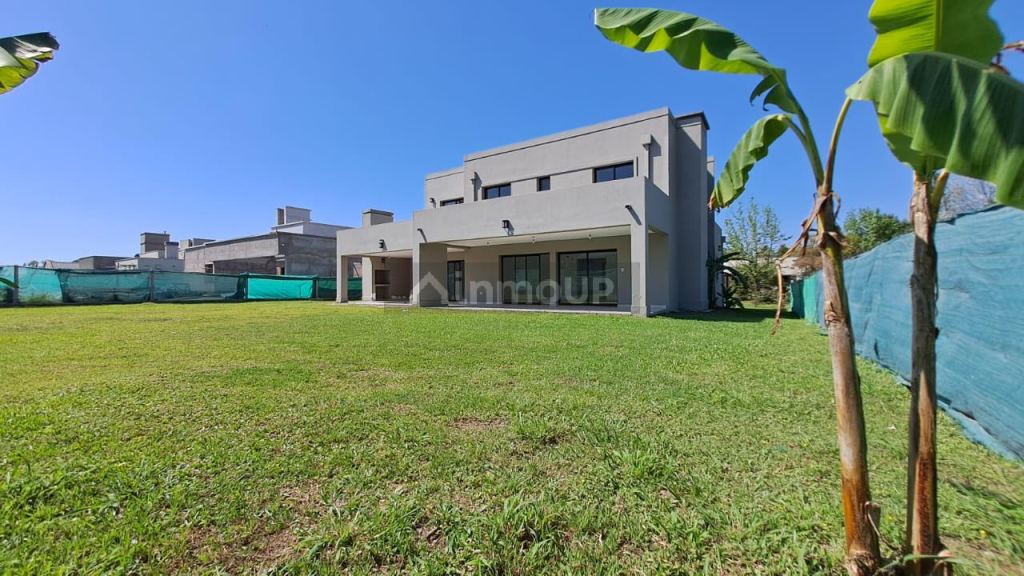 Casa en Venta en Yerba Buena, Tucuman