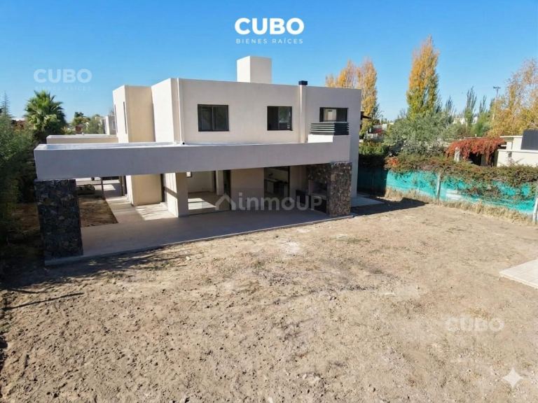 Casa en Venta en Maipu, Mendoza - USD 380.000 | Inmoup - 24