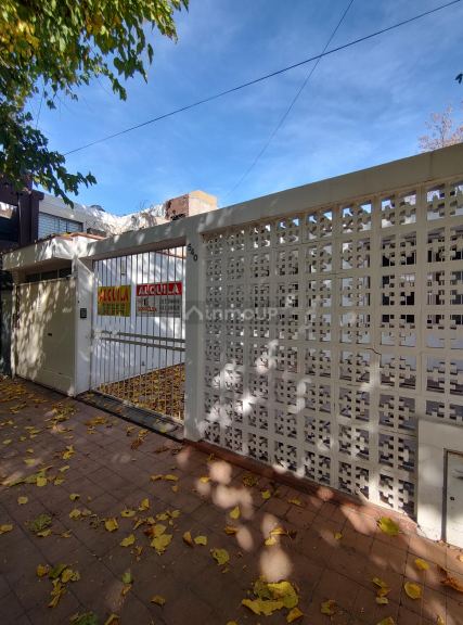 Oficina en Alquiler en Godoy Cruz, Mendoza