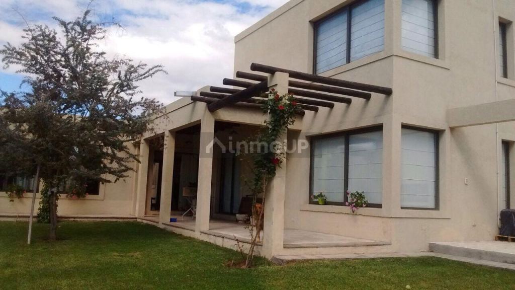 Casa en Venta en Lujan de Cuyo, Mendoza