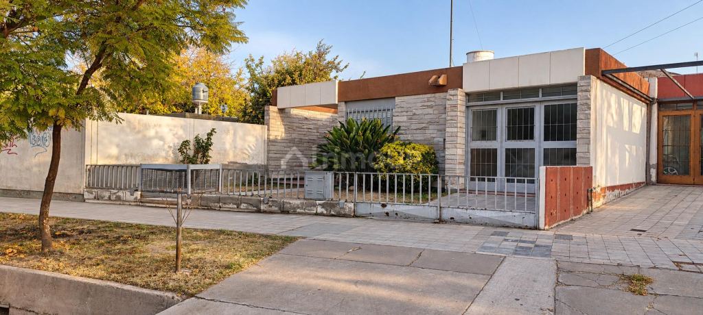 Casa en Venta en Godoy Cruz, Mendoza - USD 115.000 | Inmoup - 13