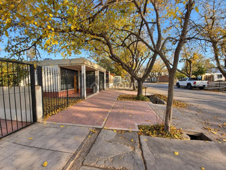 Casa en Venta en Las Heras, Mendoza