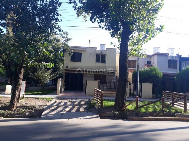 Casa en Venta en Guaymallen, Mendoza