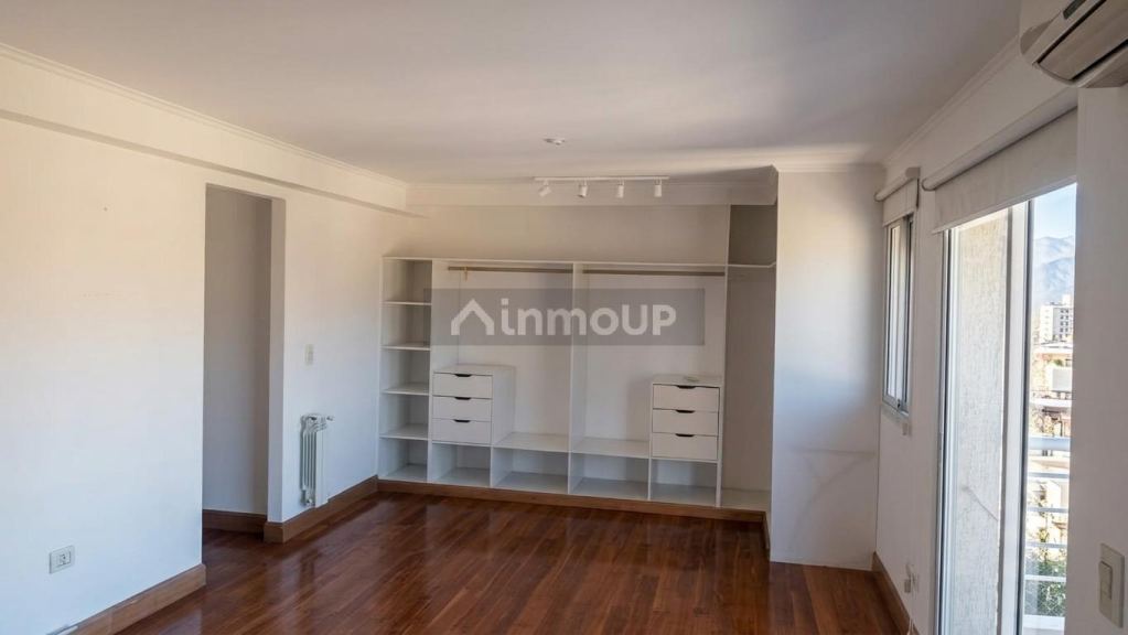 Departamento en Alquiler en Capital, Mendoza