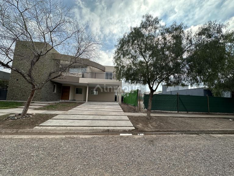 Casa en Venta en Lujan de Cuyo, Mendoza