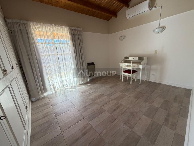 Casa en Alquiler en Capital, Mendoza