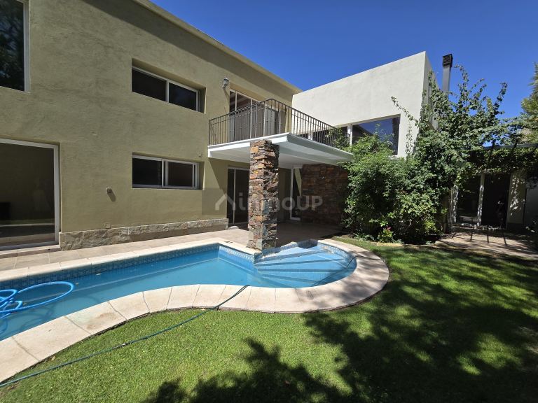 Casa en Venta en Godoy Cruz, Mendoza