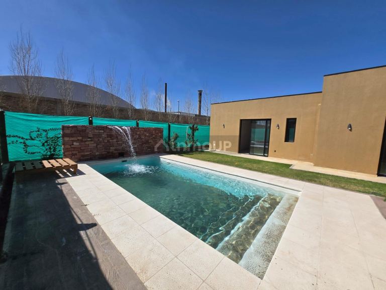Casa en Venta en Maipu, Mendoza