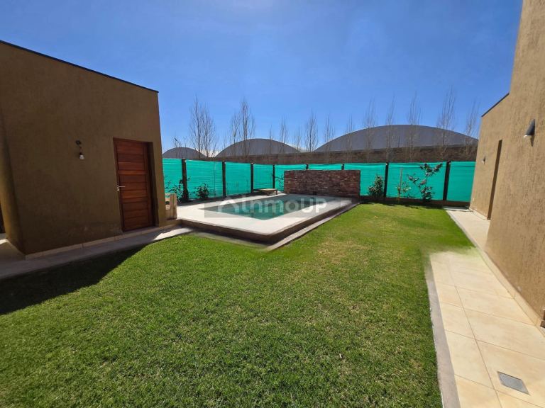 Casa en Venta en Maipu, Mendoza