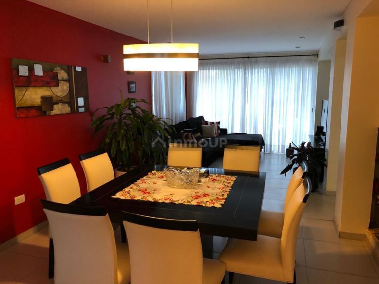 Casa en Venta en Guaymallen, Mendoza
