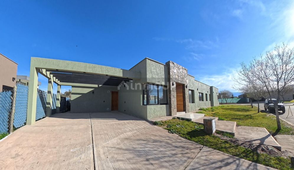 Casa en Venta en Maipu, Mendoza