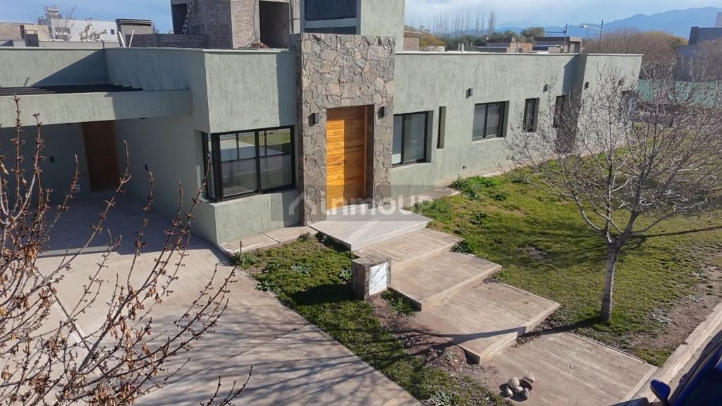 Casa en Venta en Maipu, Mendoza