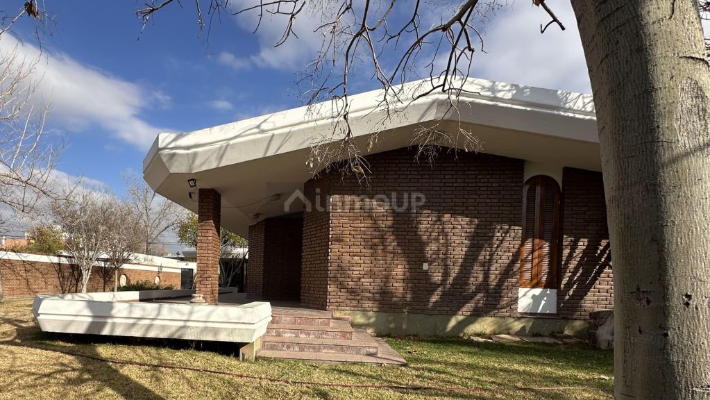 Casa en Alquiler en Godoy Cruz, Mendoza