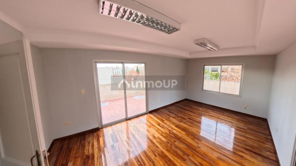 Oficina en Alquiler en Capital, Mendoza