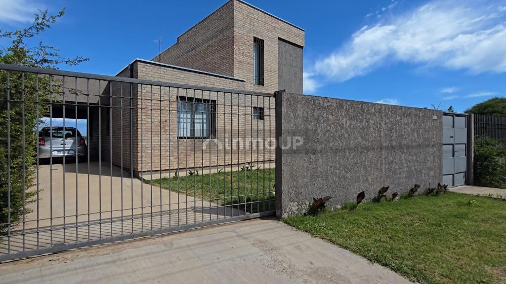 Casa en Venta en San Carlos, Mendoza