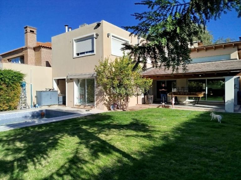 Casa en Venta en Guaymallen, Mendoza
