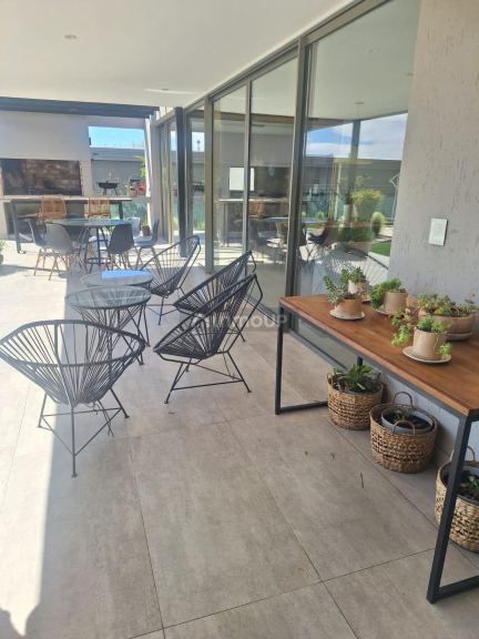Casa en Alquiler en Lujan de Cuyo, Mendoza