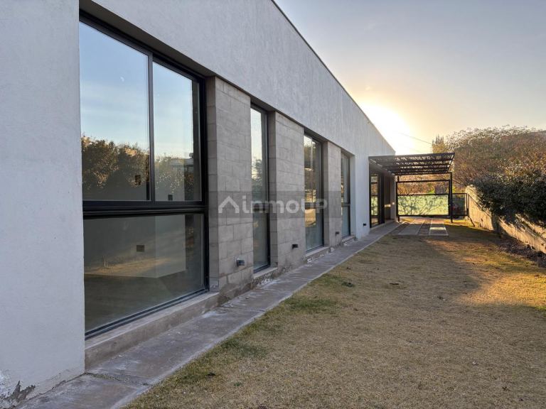Casa en Alquiler en Lujan de Cuyo, Mendoza - $ 2.150.000 | Inmoup - 26