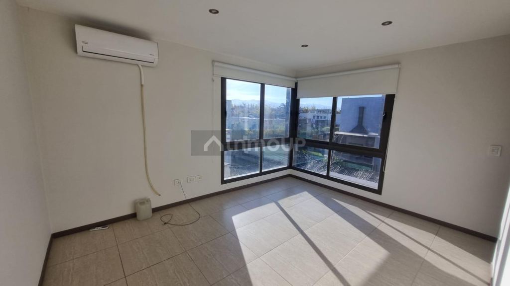 Casa en Alquiler en Lujan de Cuyo, Mendoza - $ 1.950.000 | Inmoup - 12