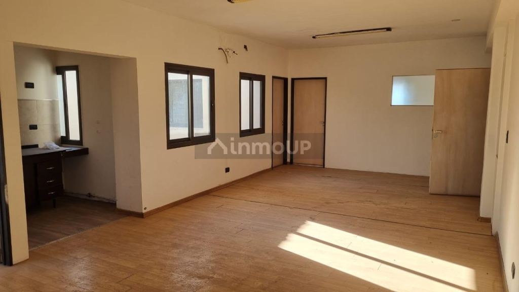 Oficina en Alquiler en Guaymallen, Mendoza