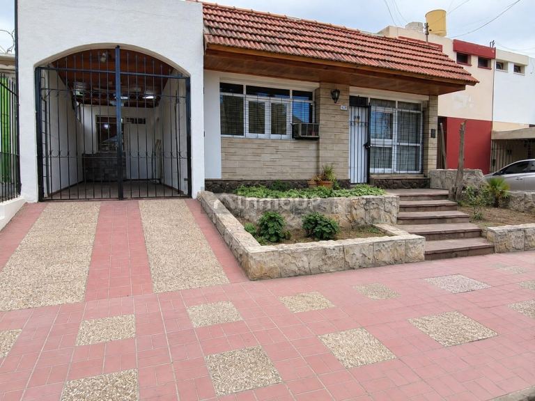 Casa en Venta en Godoy Cruz, Mendoza - USD 92.000 | Inmoup - 8