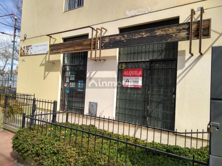 Local Comercial en Alquiler en Godoy Cruz, Mendoza - $ 300.000 | Inmoup - 10