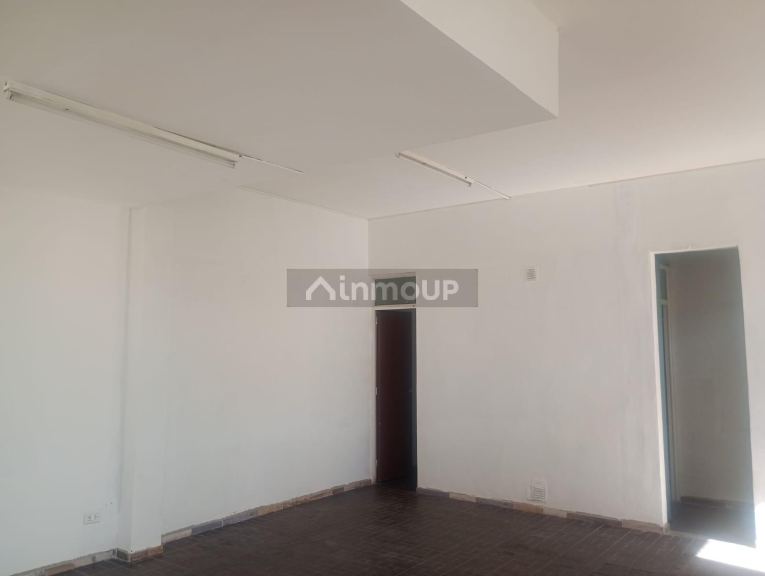 Local Comercial en Alquiler en Godoy Cruz, Mendoza - $ 300.000 | Inmoup - 6