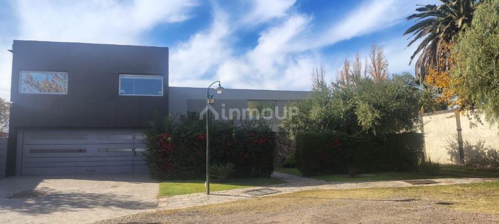 Casa en Venta en Maipu, Mendoza
