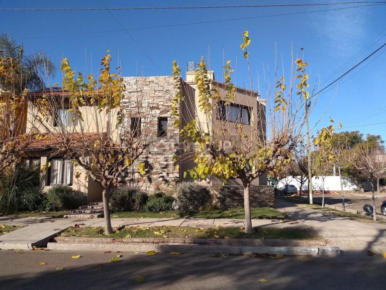 Casa en Venta en Maipu, Mendoza