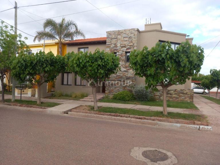 Casa en Venta en Maipu, Mendoza