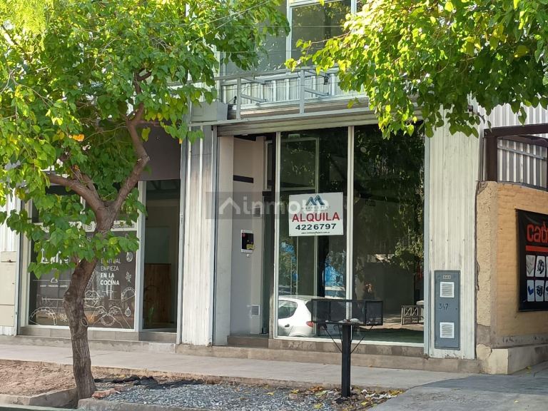 Local Comercial en Alquiler en Godoy Cruz, Mendoza