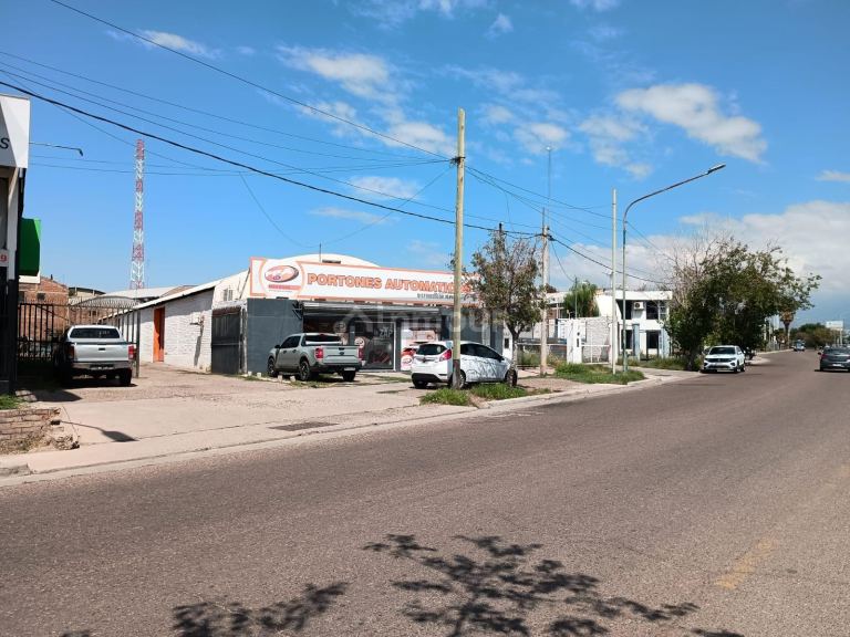 Galpon en Alquiler en Godoy Cruz, Mendoza