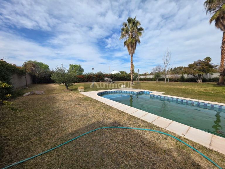 Casa Quinta en Venta en Maipu, Mendoza