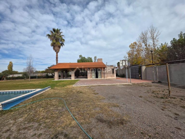 Casa Quinta en Venta en Maipu, Mendoza