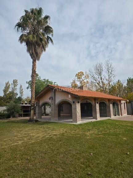 Casa Quinta en Venta en Maipu, Mendoza