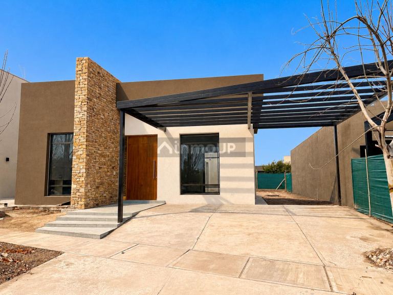 Casa en Venta en Lujan de Cuyo, Mendoza