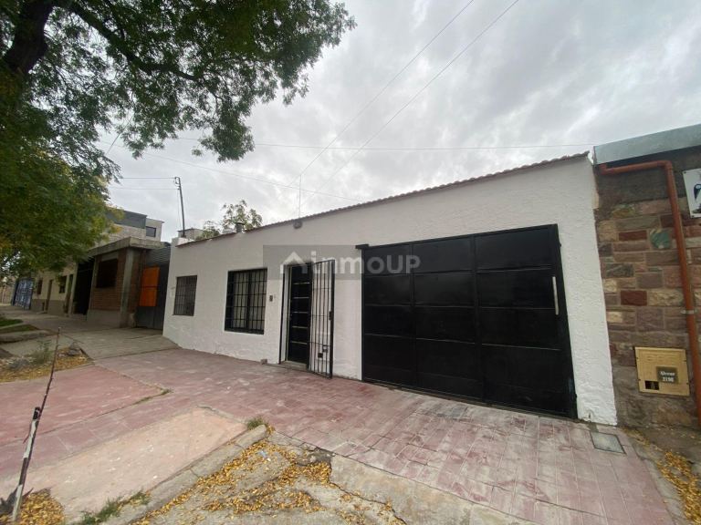 Casa en Alquiler en Godoy Cruz, Mendoza