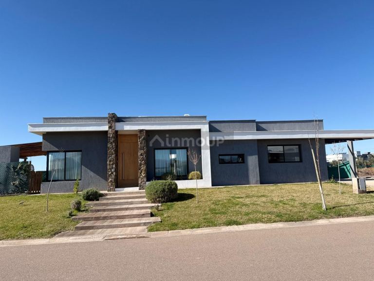 Casa en Venta en Maipu, Mendoza