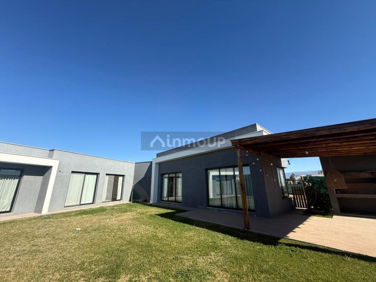 Casa en Venta en Maipu, Mendoza